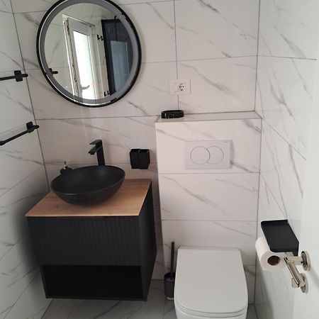 Studio Tommy 2 Rovinj Bagian luar foto