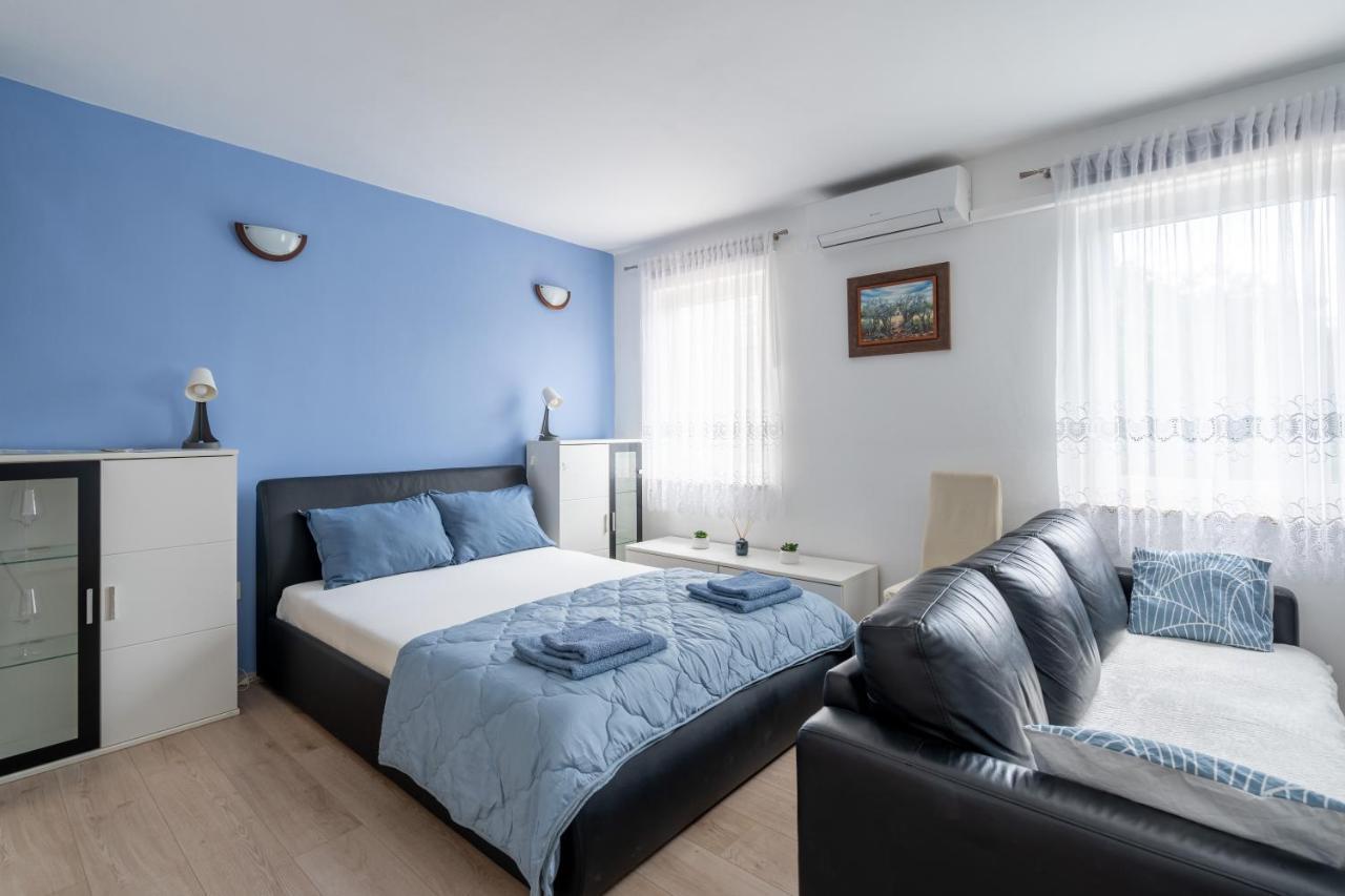 Studio Tommy 2 Rovinj Bagian luar foto